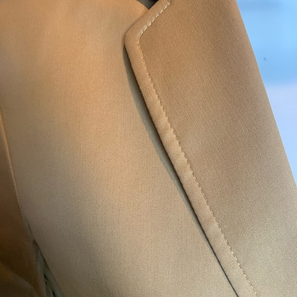 ZARA Gold Blazer - Picture 2 of 3
